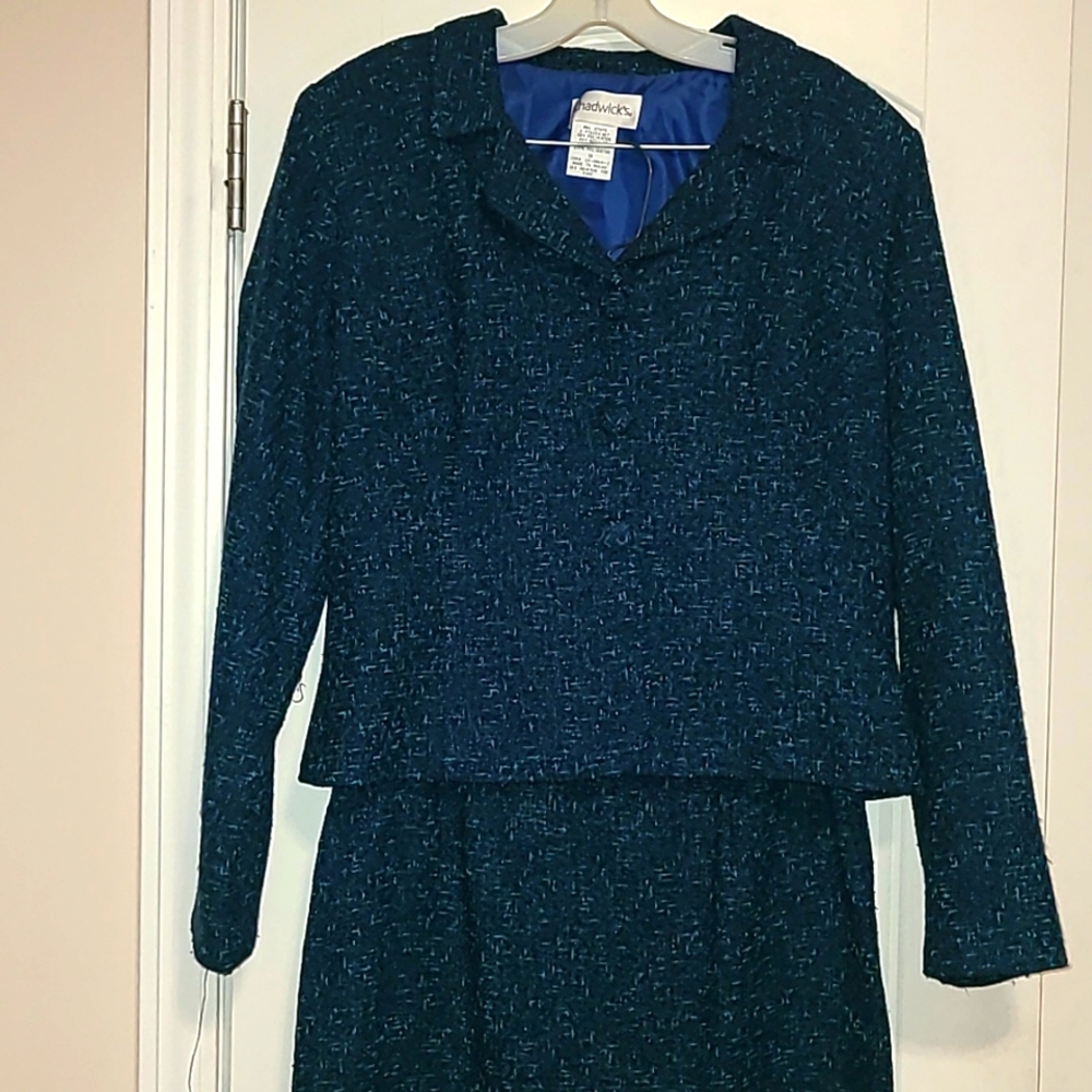 Chadwicks size 10 blue tweed 2 piece suit